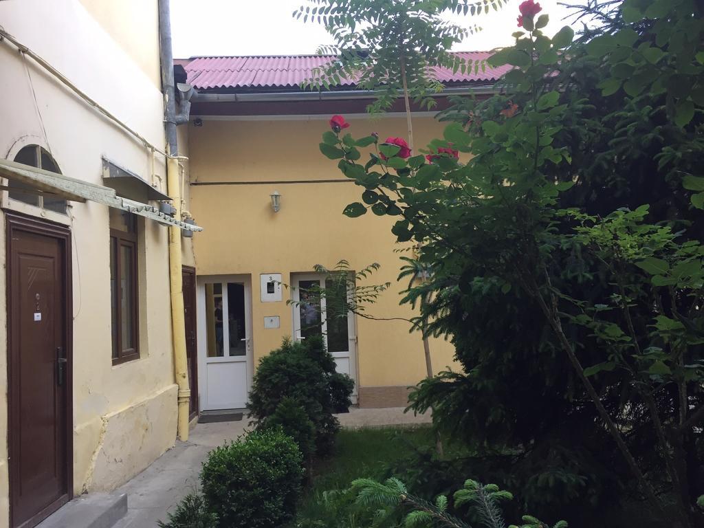 Vivaldi Apartment *